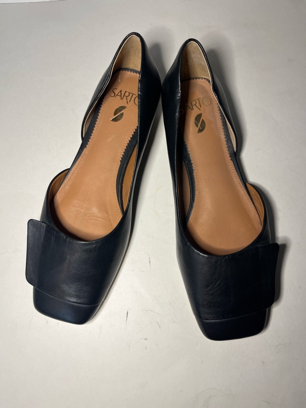 Trac Black Leather Square-Toe Flats